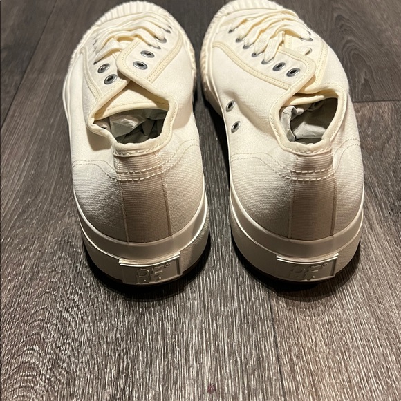 Classic Off White White Canvas Sneakers PF Flyers size 12 - Picture 3 of 4